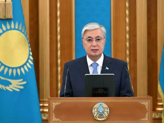 Президент поздравил казахстанцев  с Днем Победы