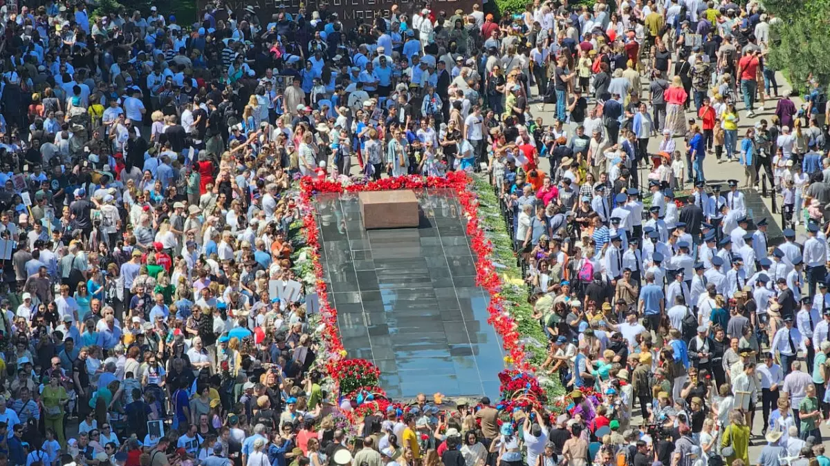 Как 79-ю годовщину Победы празднуют в Алматы