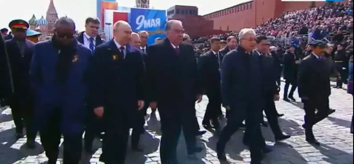 Касым-Жомарт Токаев посетил парад Победы в Москве