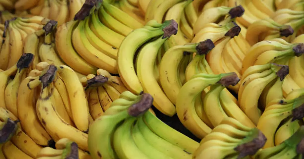   Кімдерге банан жеуге болмайтыны белгілі болды   