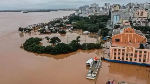 Бразилияда су тасқынынан жүзге жуық адам қаза тапты