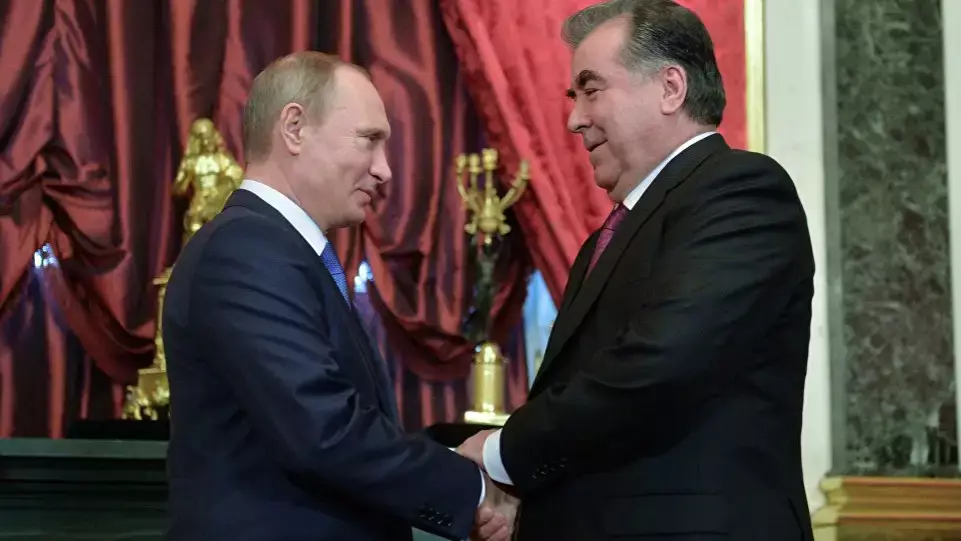 Рахмон назвал Россию стратегическим партнером, несмотря на притеснения таджиков