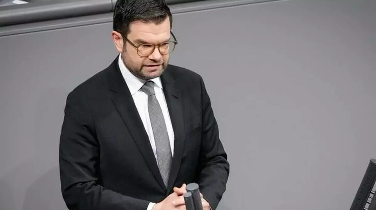 Германияның Әділет министрі: Сыбайлас жемқорлық Украинаның үштік мәселесі