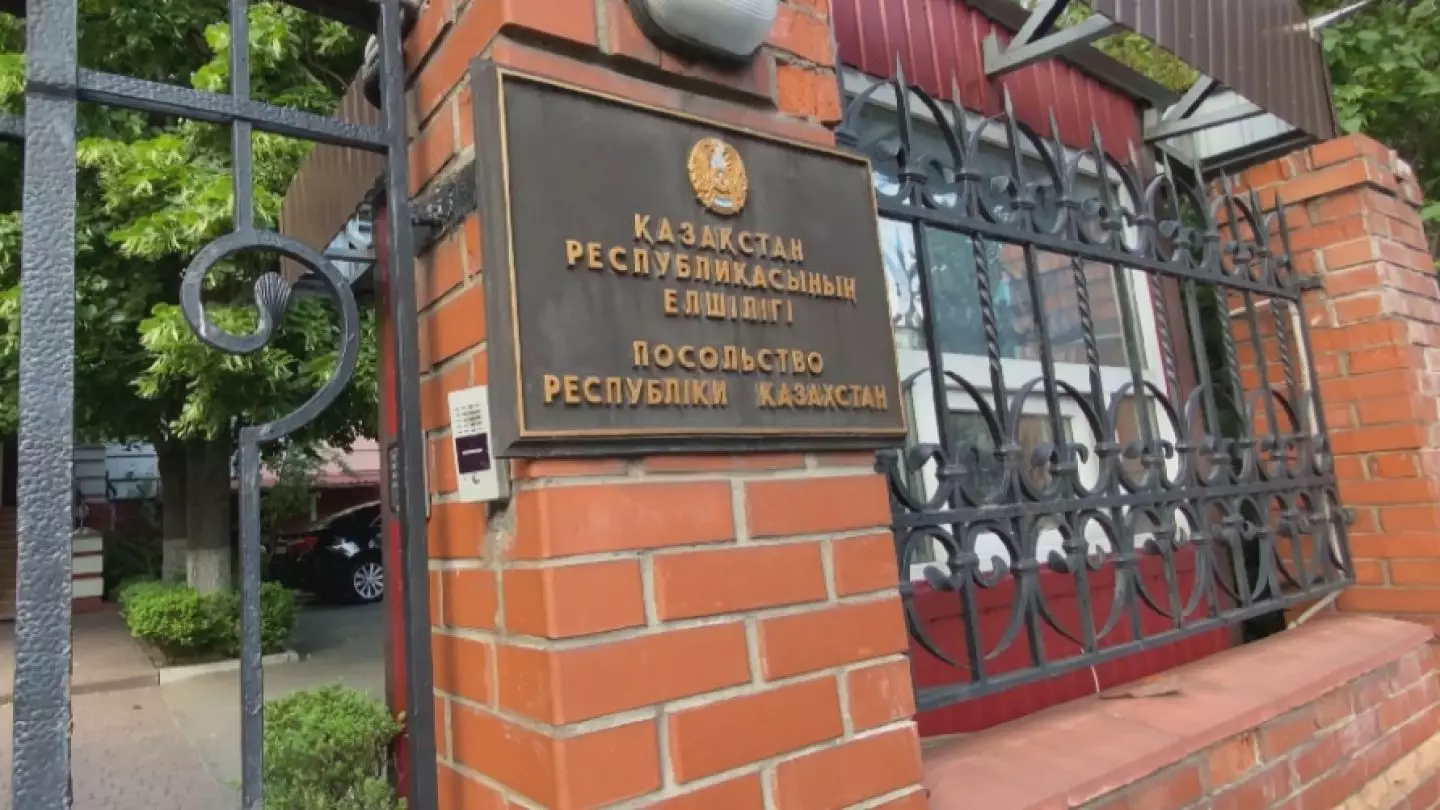 Посольство Республики Казахстан в Украине поздравило ветерана ВОВ Аманжолова Нурбая