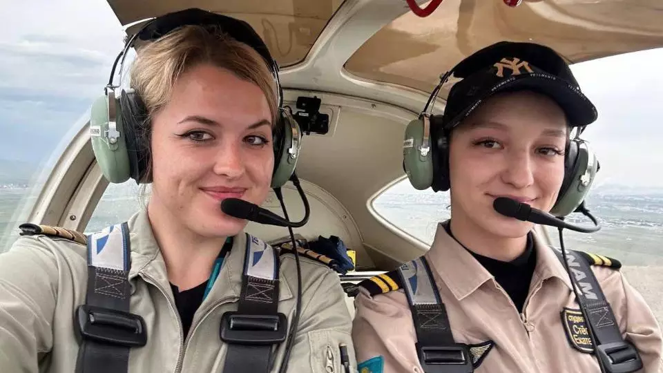 Женский экипаж Академии гражданской авиации впервые совершил полёт