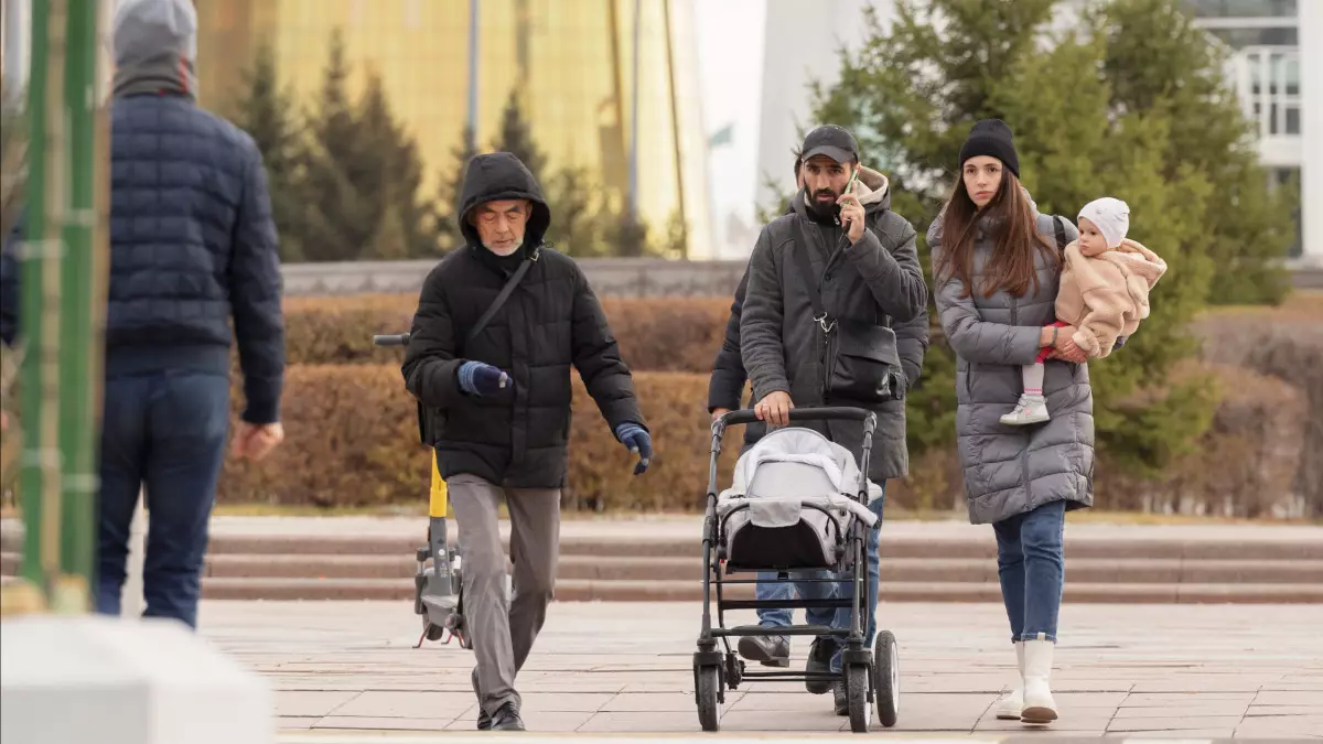 "Важная тема LIVE": Как принятие закона скажется на институте брака и семьи в Казахстане