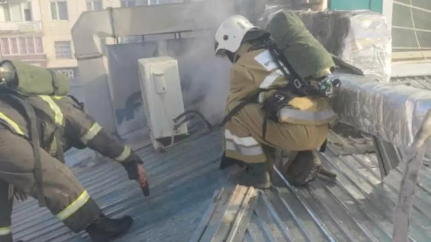 14 человек эвакуировали из-за пожара в кафе в Кызылорде