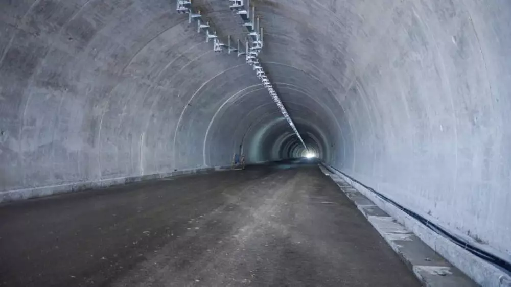 Первый автомобильный тоннель в Казахстане достроят летом этого года