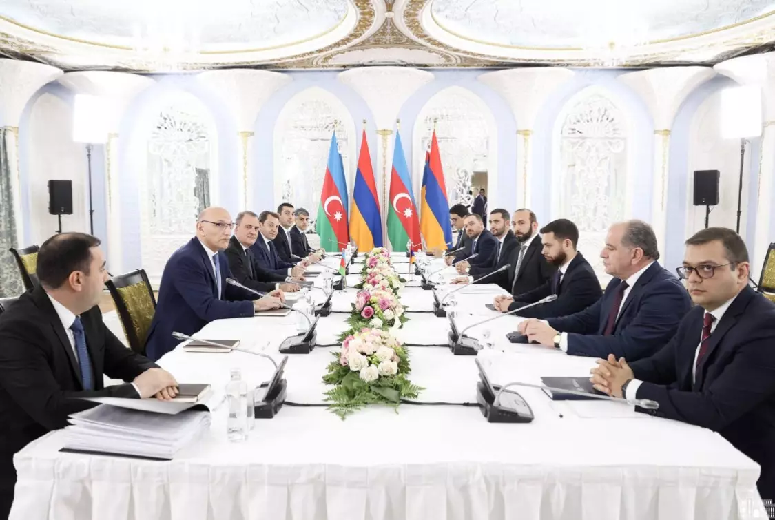 Мирные переговоры между Азербайджаном и Арменией завершились в Алматы