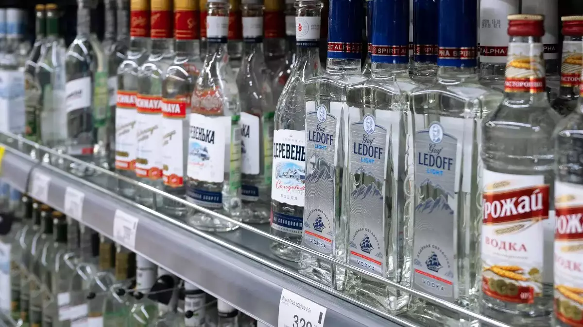 Крупнейшим импортером российской водки стал Казахстан
