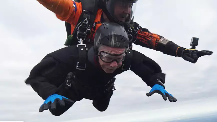 106-летний американец прыгнул с парашютом и установил новый рекорд