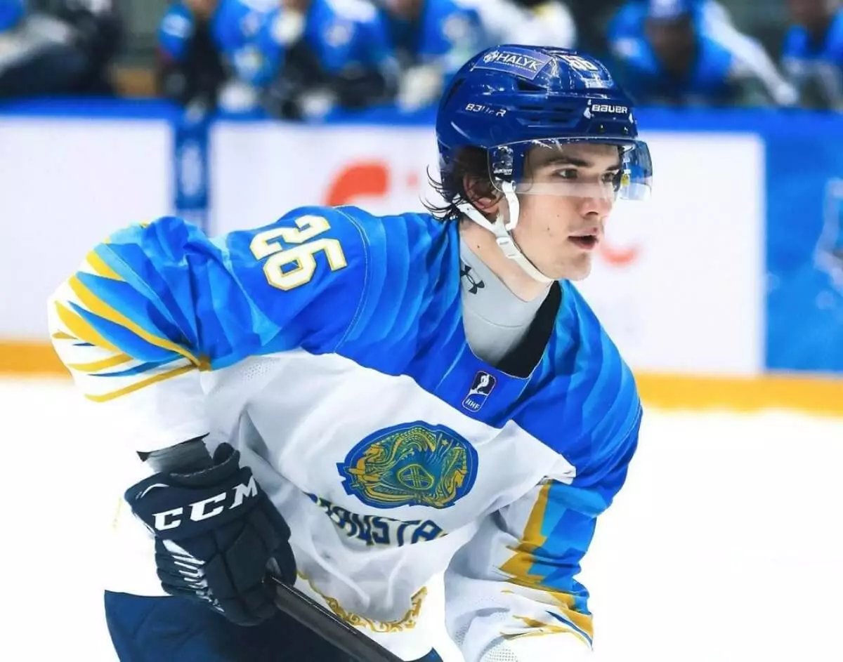 В составе сборной Казахстана на чемпионате мира по хоккею произошло изменение