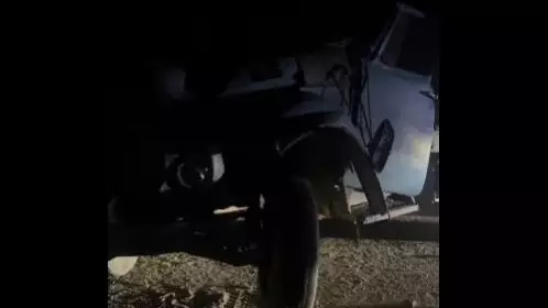 В Алматинской области грузовик въехал в остановку, двое погибли