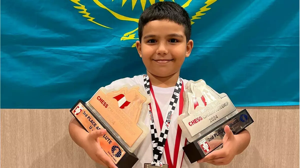 Юный казахстанец завоевал 2 медали на чемпионате мира по шахматам