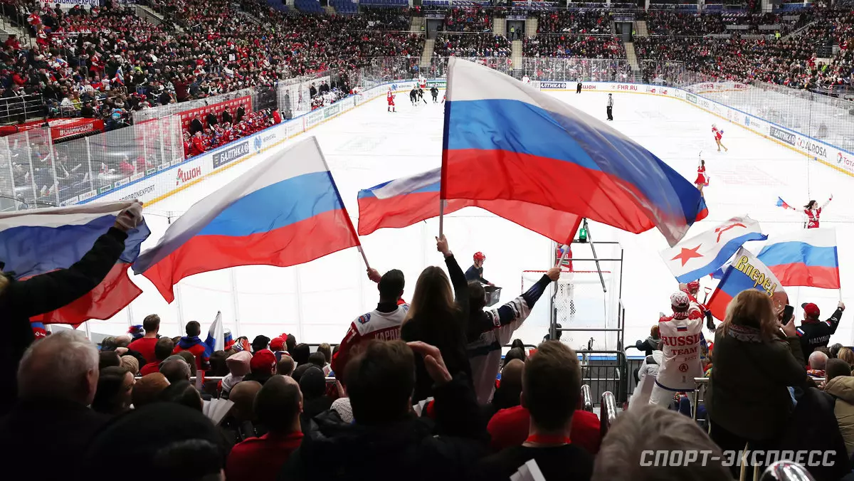 ИИХФ запретила болельщикам проносить флаги России и Белоруссии на игры чемпионата мира