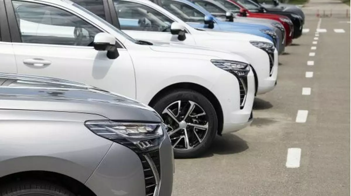 США увеличит тарифы на импорт китайских автомобилей до 100%