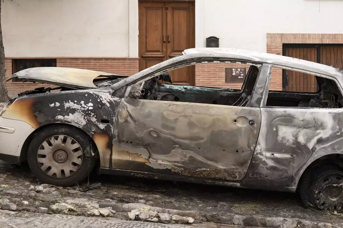 В Караганде сгорели два автомобиля