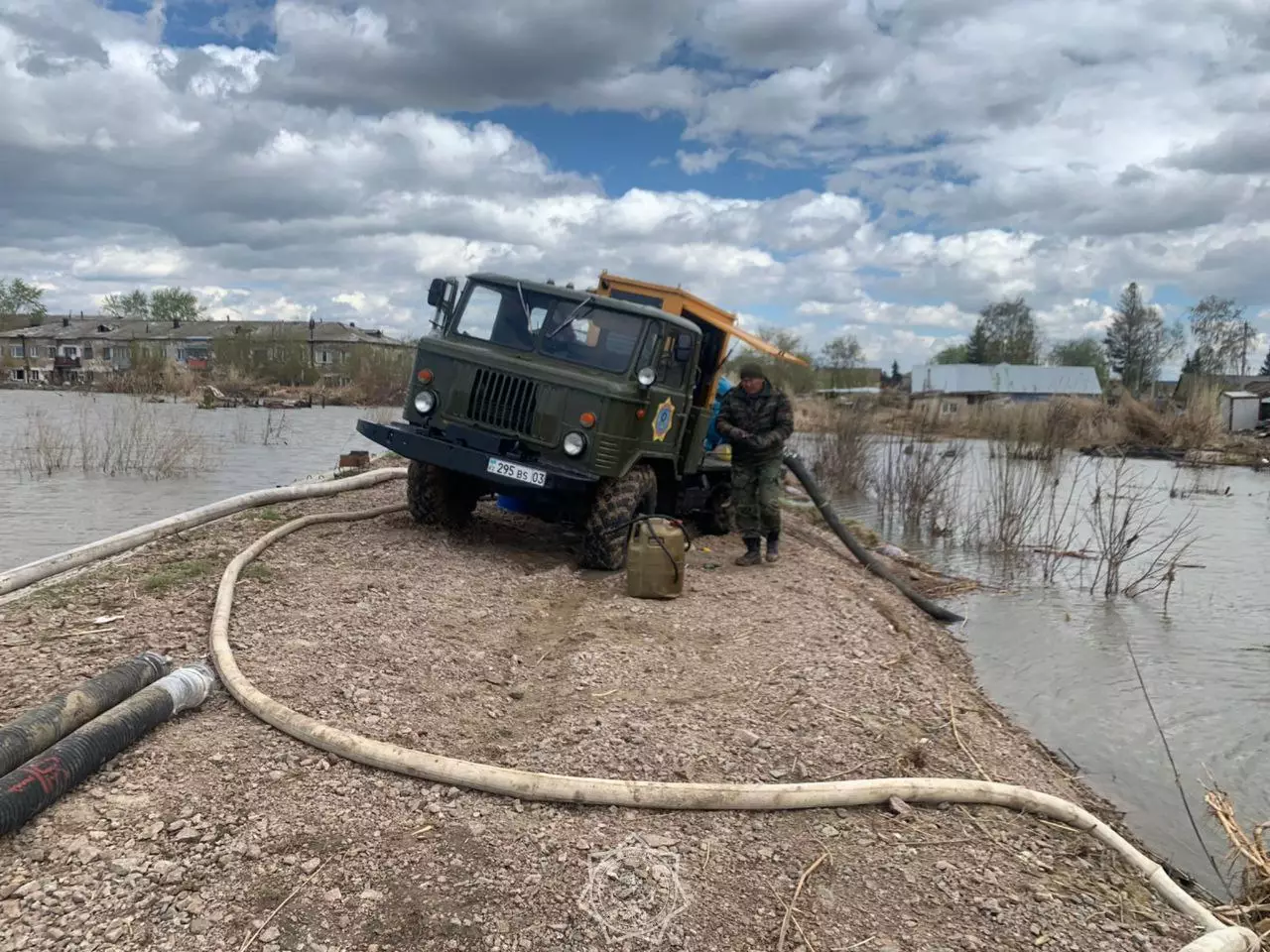 Почти 5300 человек всё ещё остаются в эвакопунктах из-за паводков в Казахстане