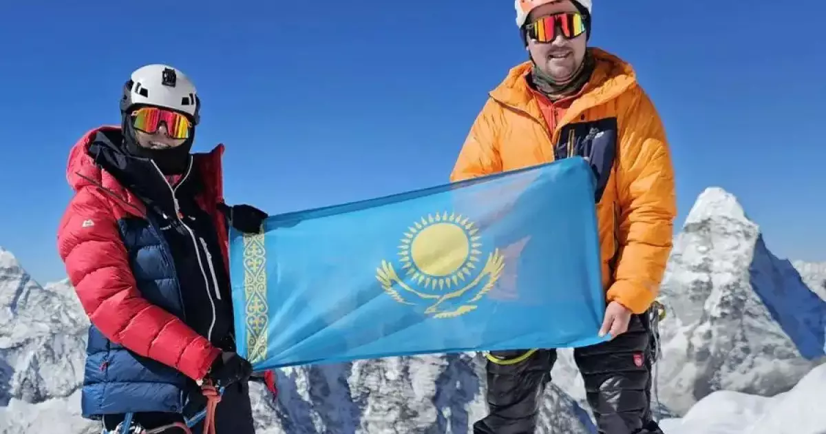   Қазақ қызы тарихта алғаш Эверест шыңына шығып, рекорд орнатты   