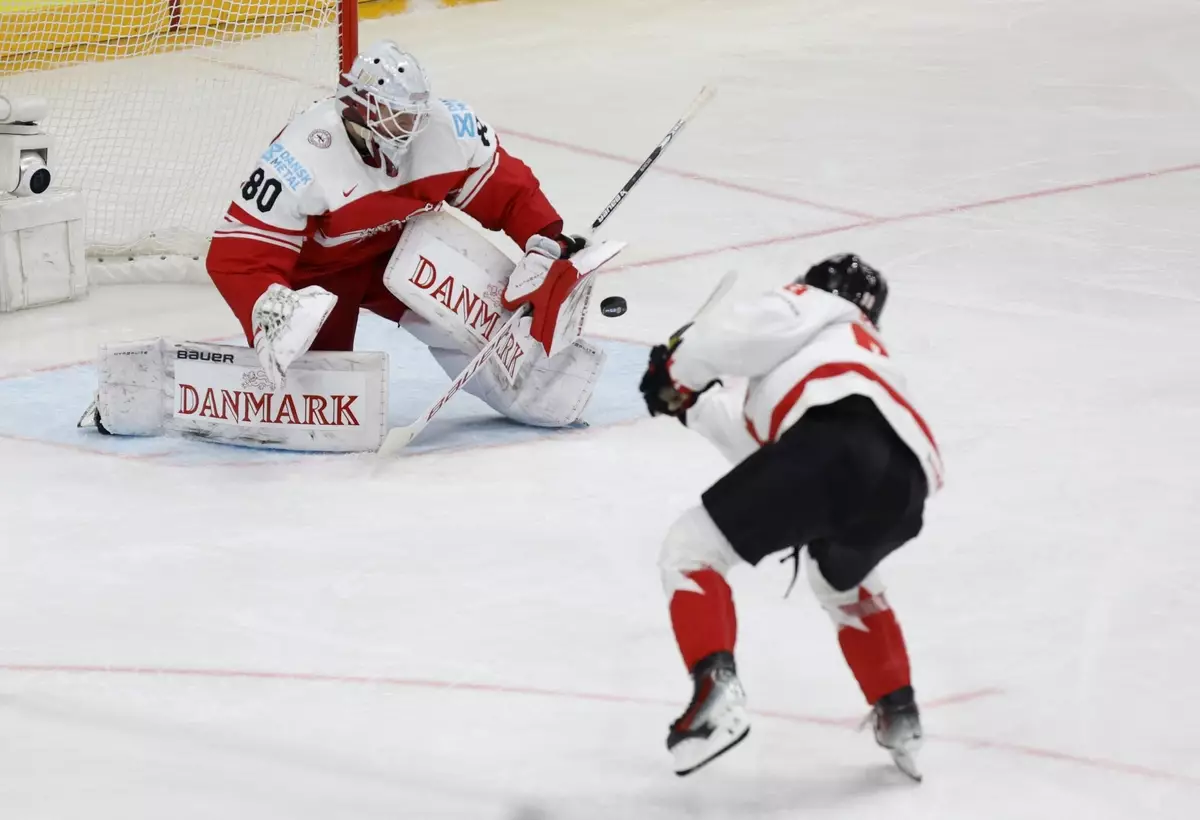 Дубль Бедарда принес сборной Канады победу над Данией
