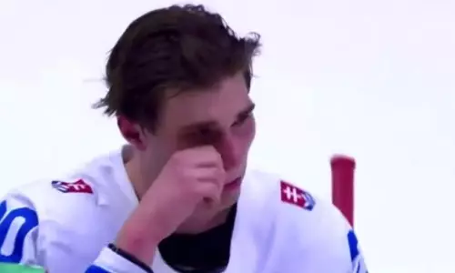 Лидер сборной Словакии потроллил казахстанских хоккеистов во время матча. Видео