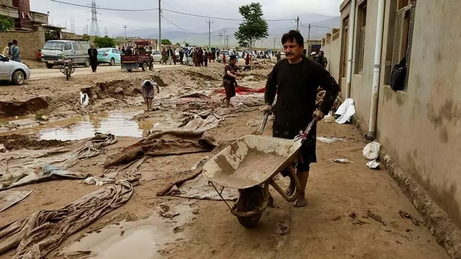 Ауғанстанда 300-ден астам адам су тасқынынан көз жұмды