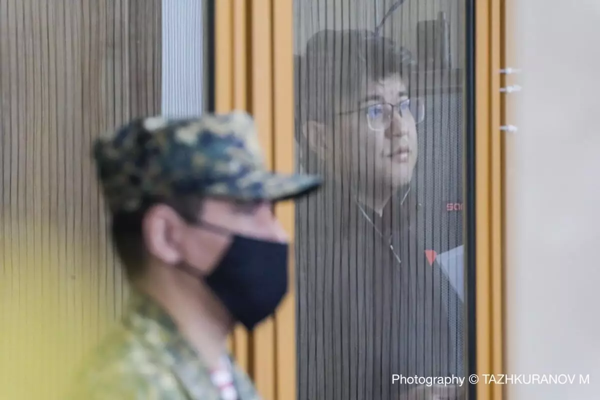 Присяжные по делу Бишимбаева удалились в совещательную комнату