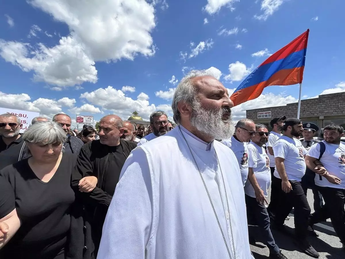 Акции гражданского неповиновения проходят в столице Армении