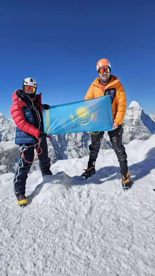 Впервые в истории казашка покорила Эверест