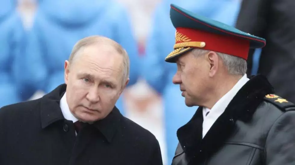 Владимир Путин готовится воевать долго. В России сменился министр обороны
