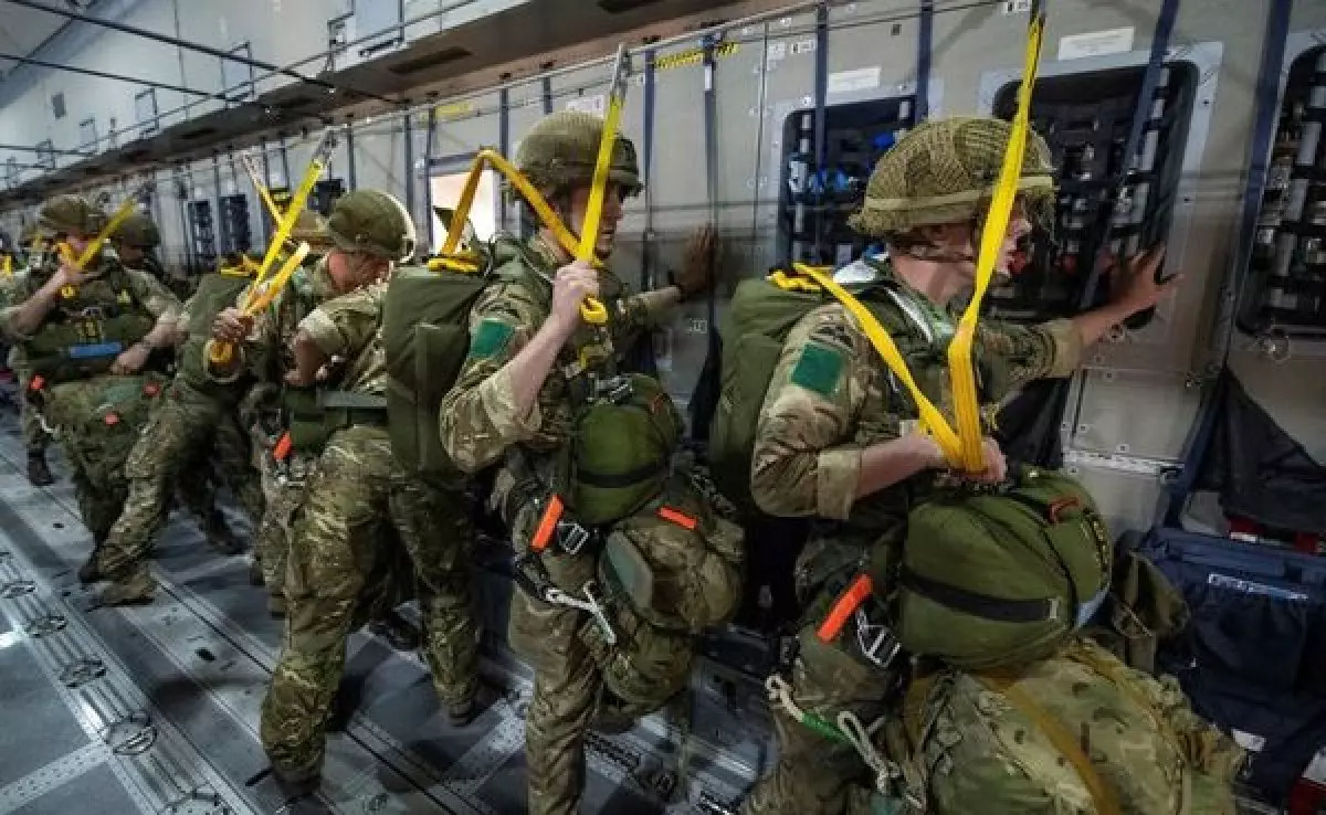 Командующий ВС США проговорился о британском спецназе в Украине