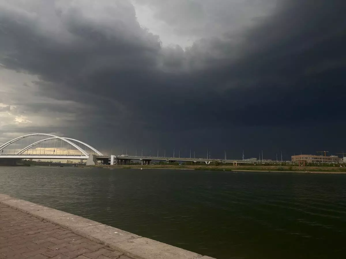 Грозовые дожди ожидаются в Казахстане
