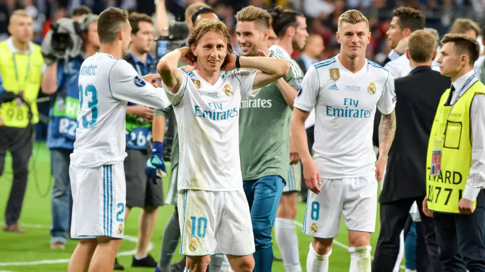 Лука Модрич может покинуть "Реал" из-за Тони Крооса - подробности