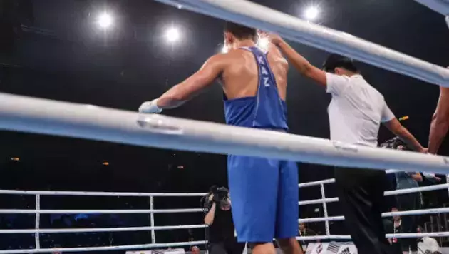 Қазақ боксшының халықаралық турнирдегі жекпе-жегі нокаутпен бітті