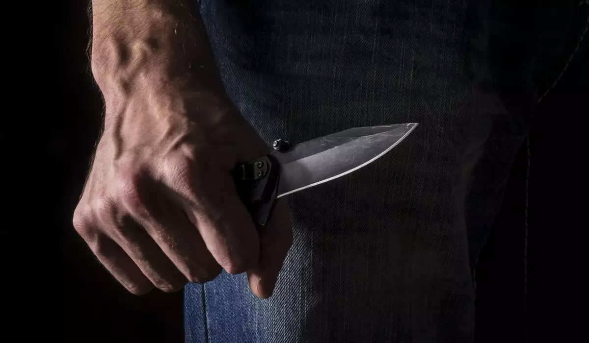 Нож вонзили в водителя автобуса в Алматы