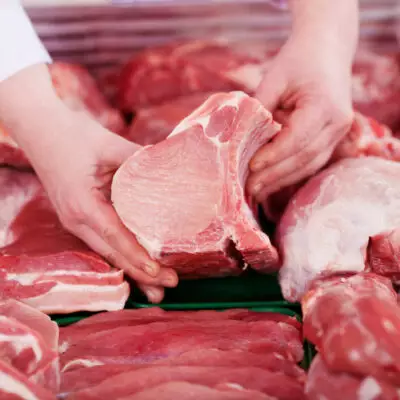 Мясо и мясопродукты подорожали на 6% за год