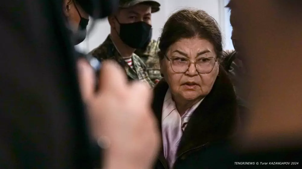 Реакция матери Бишимбаева на приговор попала на видео