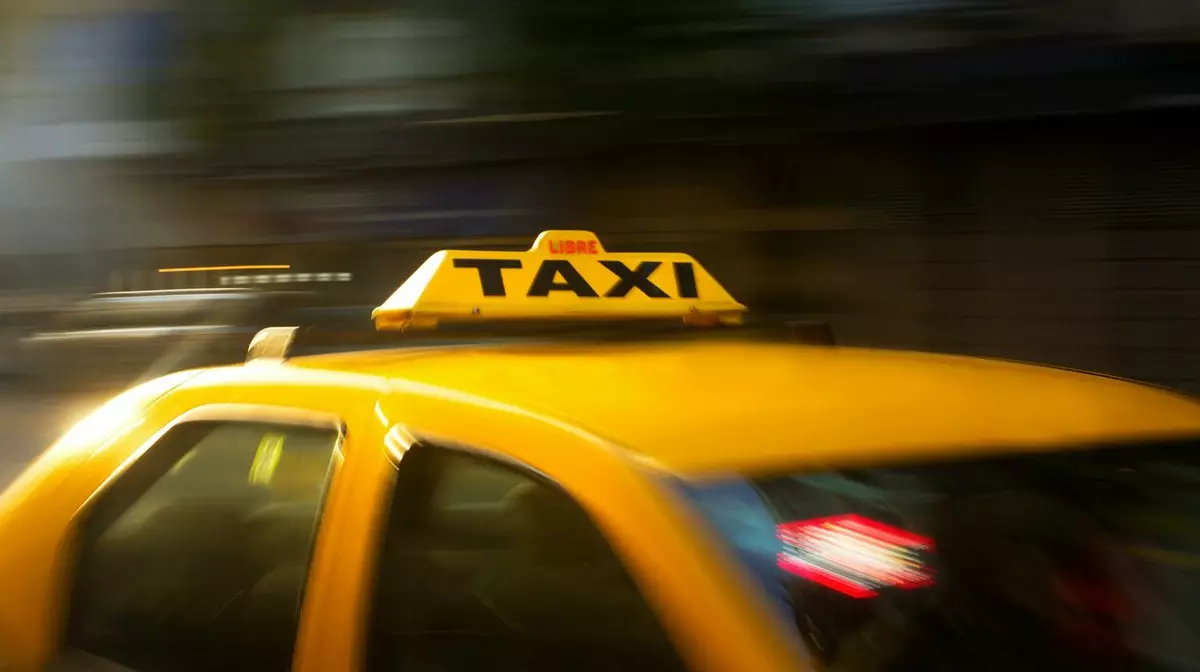 Московский таксист выстрелил пассажиру в ногу из-за замечания
