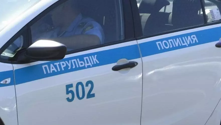 Тройное ДТП с участием микроавтобуса произошло в Алматы