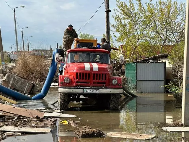 Из-за паводков в Казахстане было подтоплено почти 13 тысяч домов