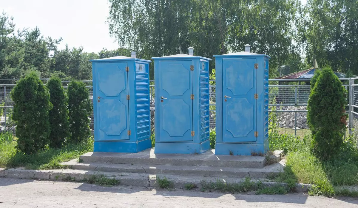 Сотни туалетов для туристов в Казахстане обещает построить министр