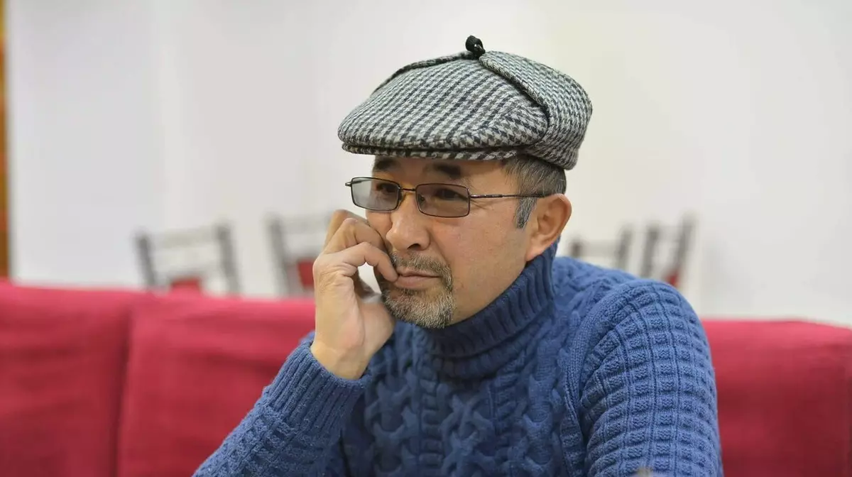 В Кыргызстане осудили писателя за антиправительственные призывы