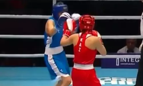 Нокаут решил исход дуэли Казахстан — Узбекистан на турнире по боксу