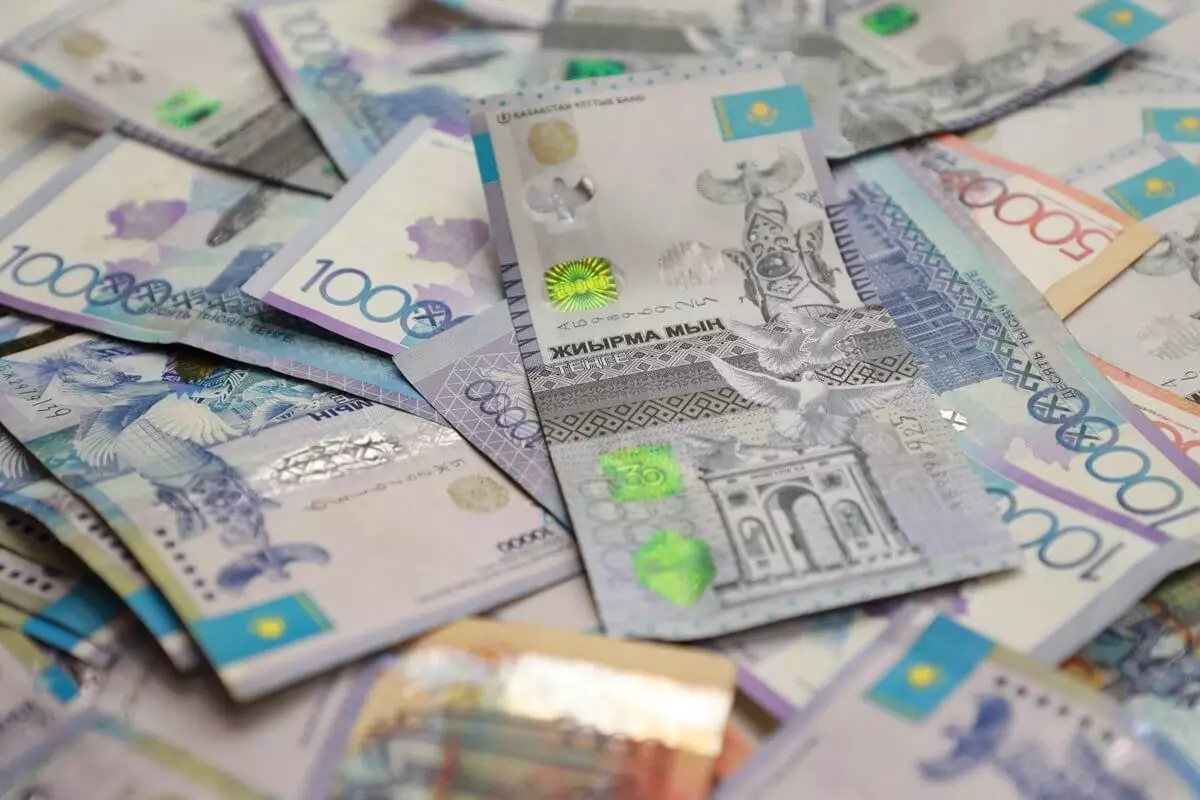 Казахстанка попалась на новый вид мошенничества и получила долг в три миллиона