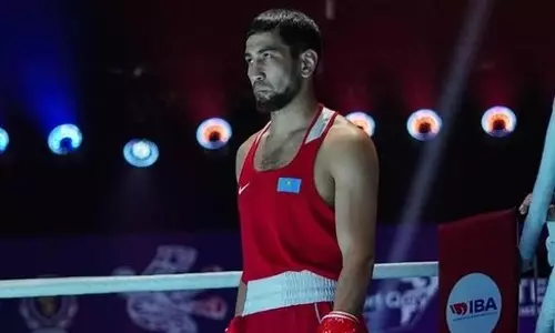 Чемпион мира из Казахстана уверенно вышел в полуфинал турнира по боксу