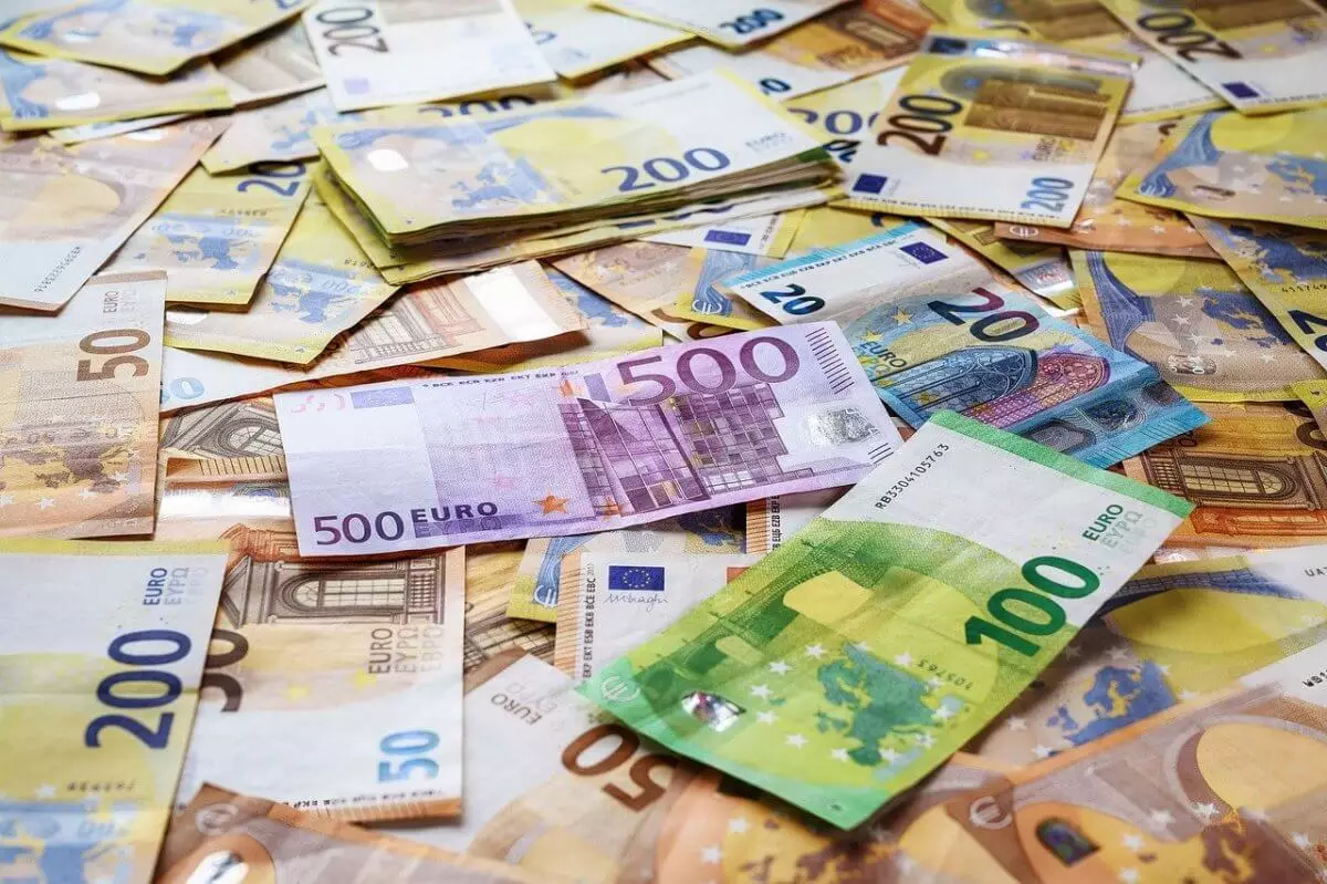 Еврокомиссия прогнозирует снижение инфляции