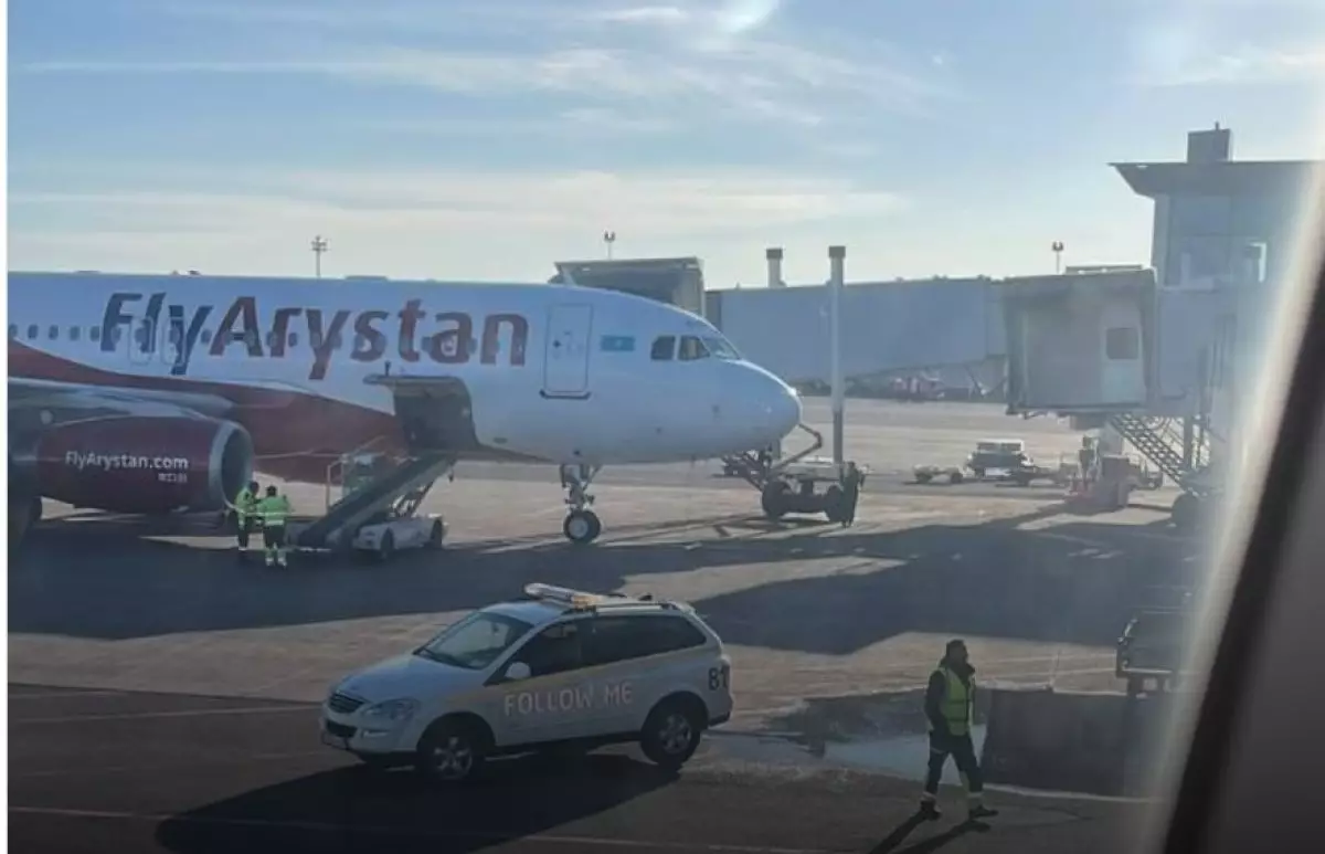 Пассажир авиарейса Костанай – Алматы скончался в пути