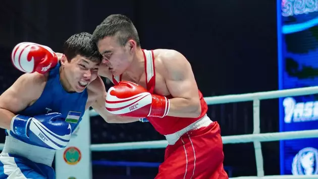 Тяжелый нокаут и разгромы: как Казахстан бился с Узбекистаном на турнире в Астане