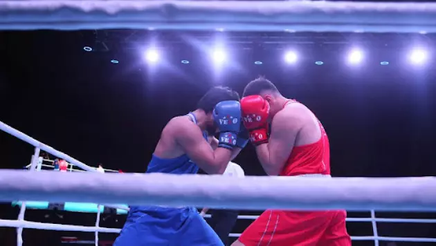 Казахстанский боксер сотворил главную сенсацию на международном турнире