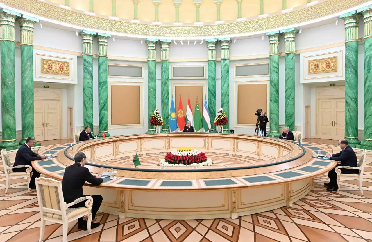 Токаев принял секретарей совбезов стран Центральной Азии  